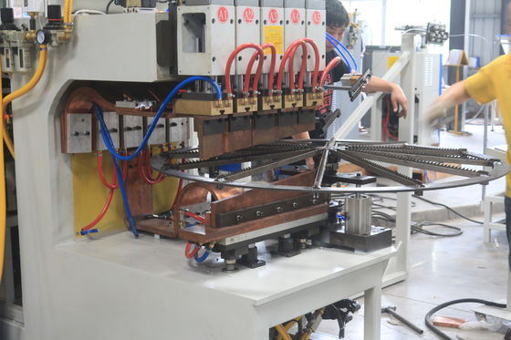 3상 100KVA 나선형 팬 위험 방지 점 용접기